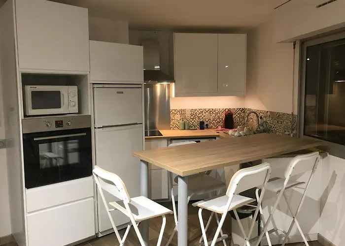 Magnifique Pied Dans L'eau *